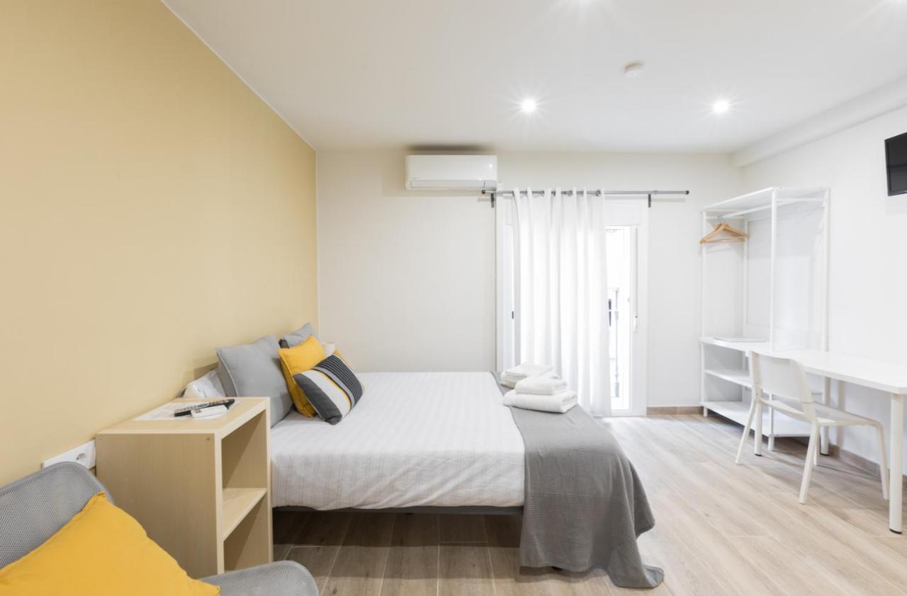 Hostal Oliveta Barcelona Ngoại thất bức ảnh